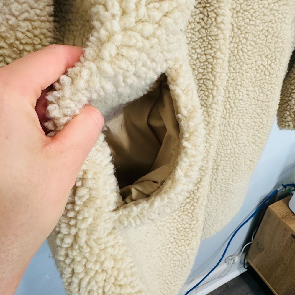 H&M Teddy Coat - Picture 7 of 14